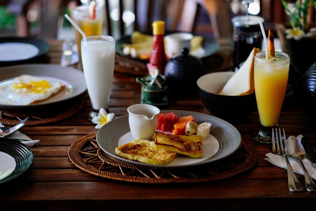 Ellies Hotel 누사두아 외부 사진